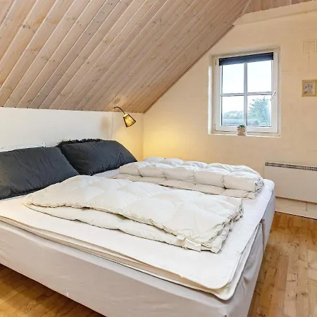 Peaceful Holiday In Bl Vand With Indoor Swimming Pool Vakantiehuis Blåvand